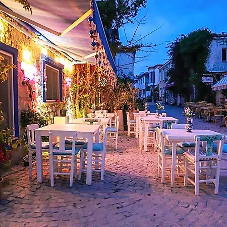 Hotel Usta X Cirak Butik